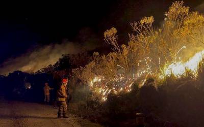 ICMBio multa Exército em R$ 6,5 milhões por incêndio em parque no RJ