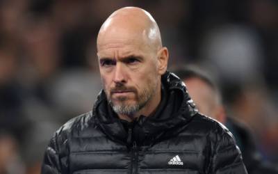 Manchester United demite Ten Hag e anuncia ex-camisa 10 do clube como interino