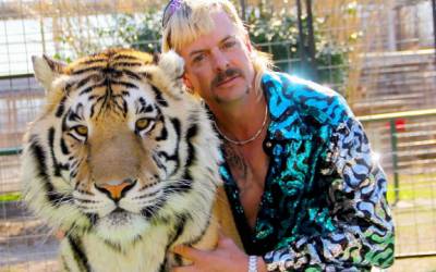 'A Máfia dos Tigres': Joe Exotic diz que vai casar com companheiro de cela