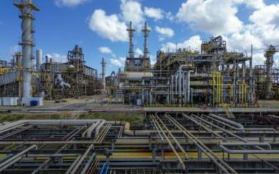 Refinaria da Petrobras vai transformar poluente em produto rentável