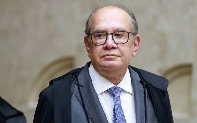 Gilmar Mendes vota para colocar jogador Robinho em liberdade