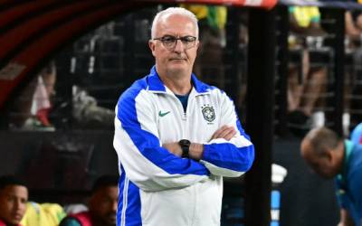 Dorival já convocou 51 jogadores e poucos estiveram em todas as listas