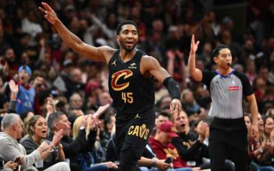 Cleveland Cavaliers derrota Charlotte Hornets e alcança 15 vitórias consecutivas na NBA