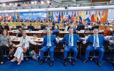 Líderes do G20 participam de reunião sobre transição energética