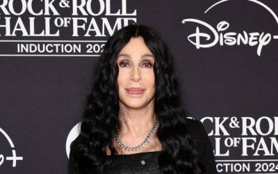 Cher revela que ponderou se suicidar durante um de seus casamentos