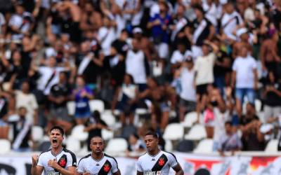 Vasco volta a São Januário para frear embalo do Inter e buscar reabilitação no Brasileirão