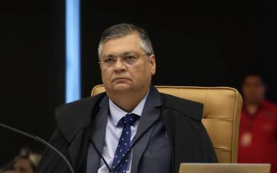 Dino determina a cemitérios cobrarem valores anteriores à privatização