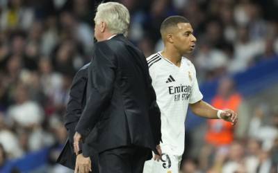 Carlo Ancelotti aponta &quot;remédio&quot; para Kylian Mbappé após pênalti perdido