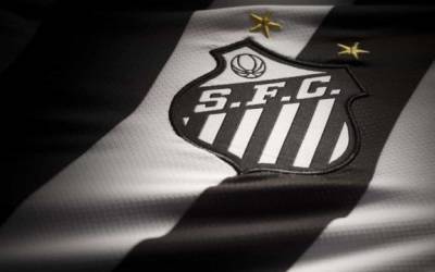 Santos acerta a renovação de contrato com o lateral-esquerdo Souza